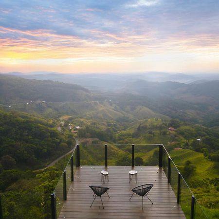 Amalu Luxury View Cabins Monteverde Exteriör bild